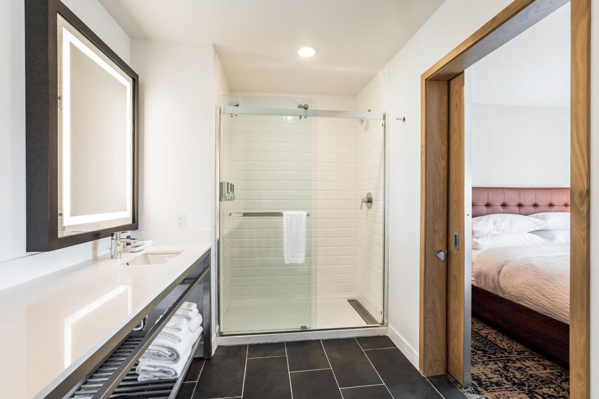 Four Points By Sheraton Elkhart Bagian luar foto