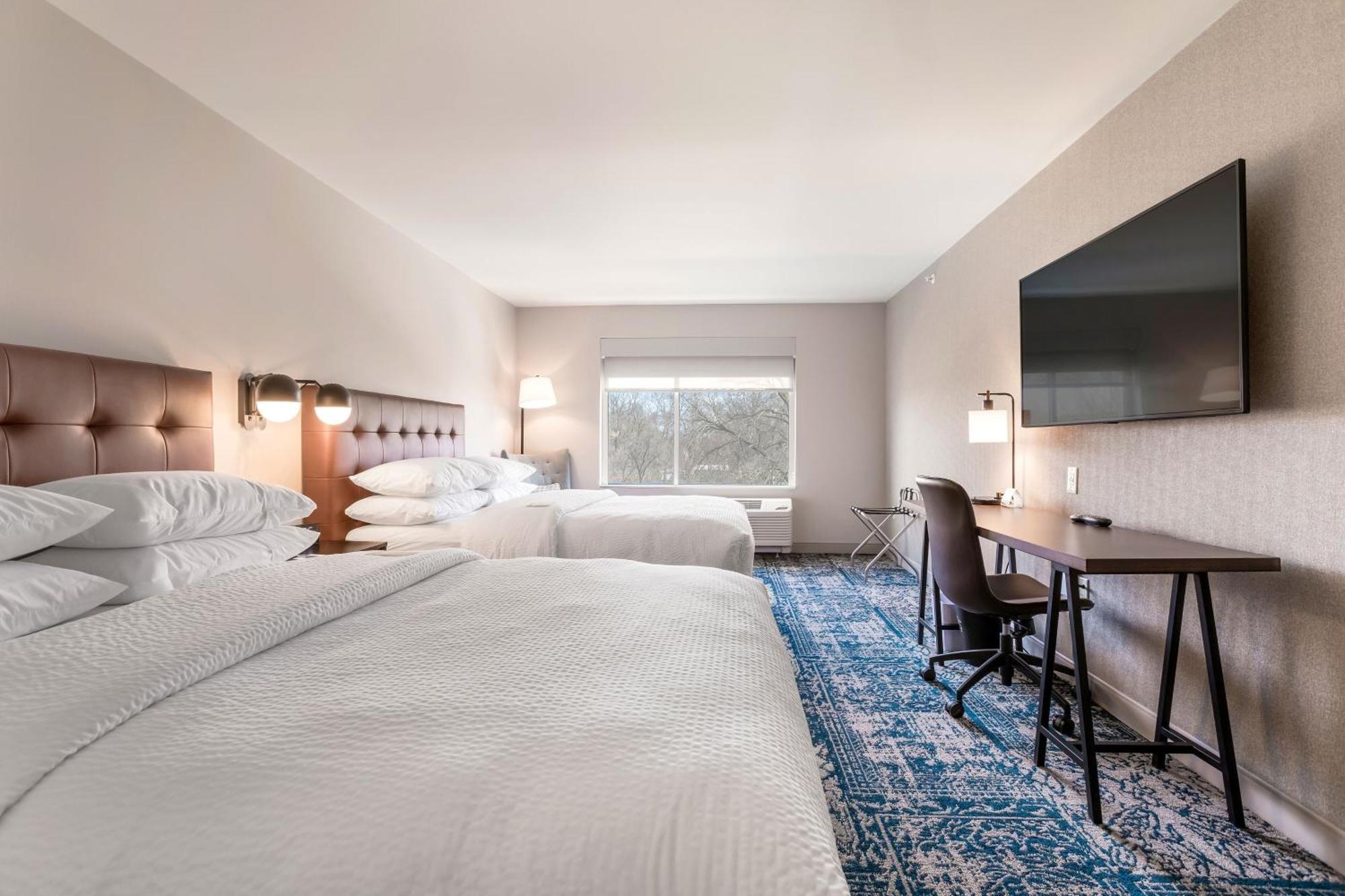 Four Points By Sheraton Elkhart Bagian luar foto