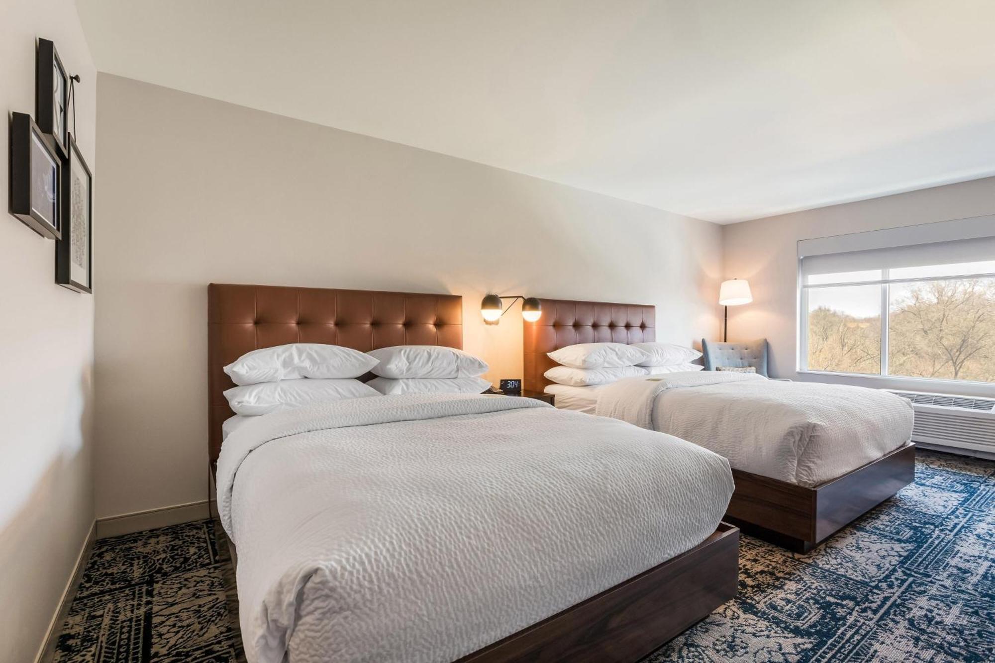 Four Points By Sheraton Elkhart Bagian luar foto