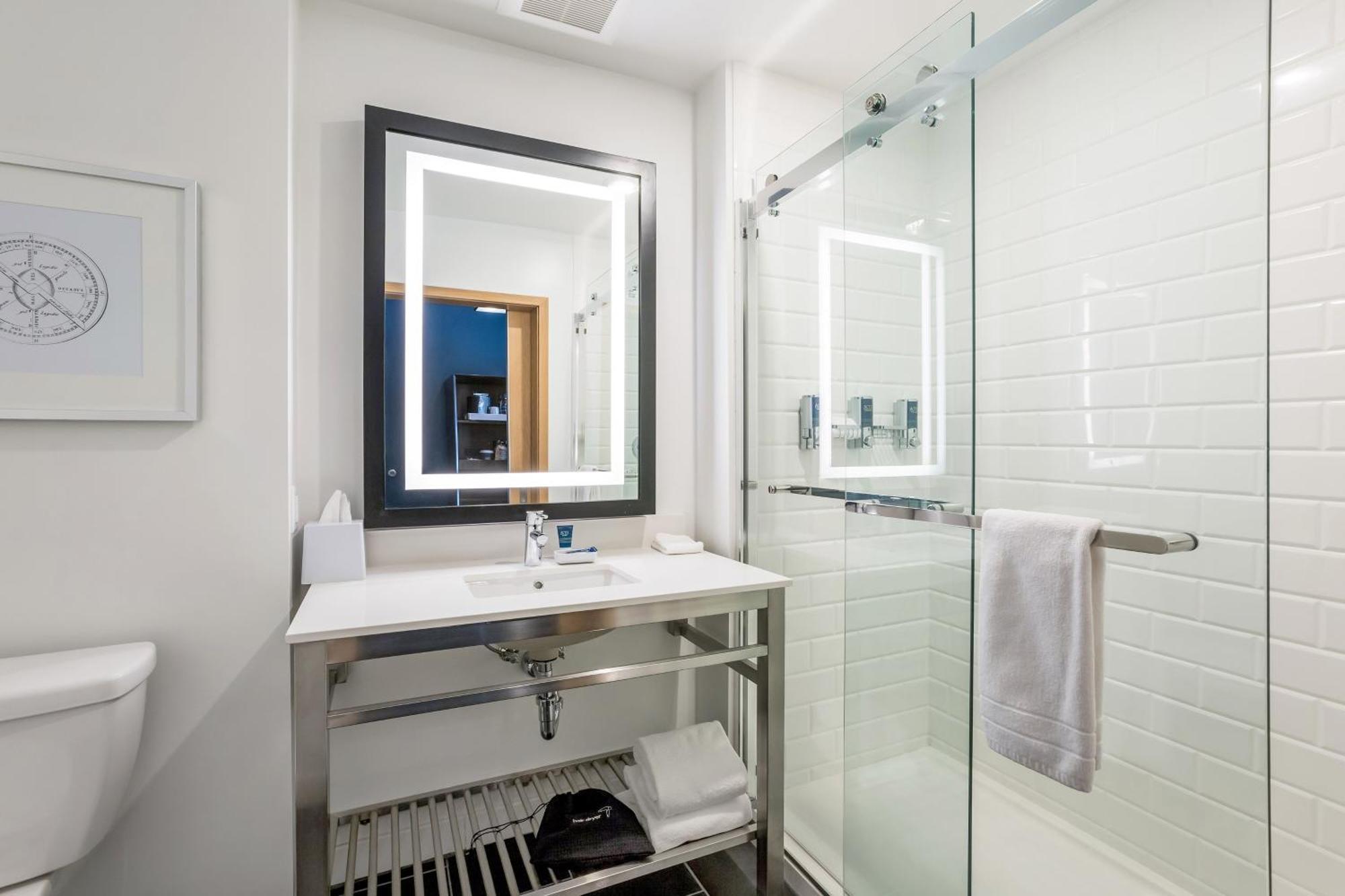 Four Points By Sheraton Elkhart Bagian luar foto